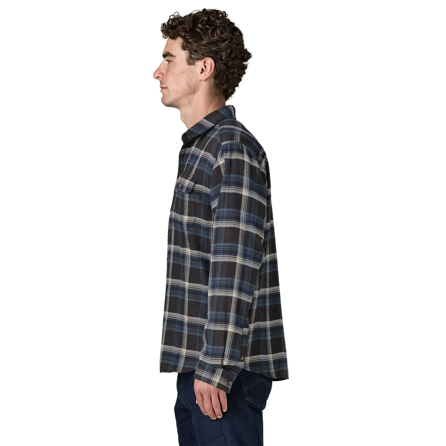 Patagonia Long-Sleeved Lightweight Fjord Flannel Shirt - Men's Men's Flannel Shirts Patagonia Cozy Cabin: Ink Black S