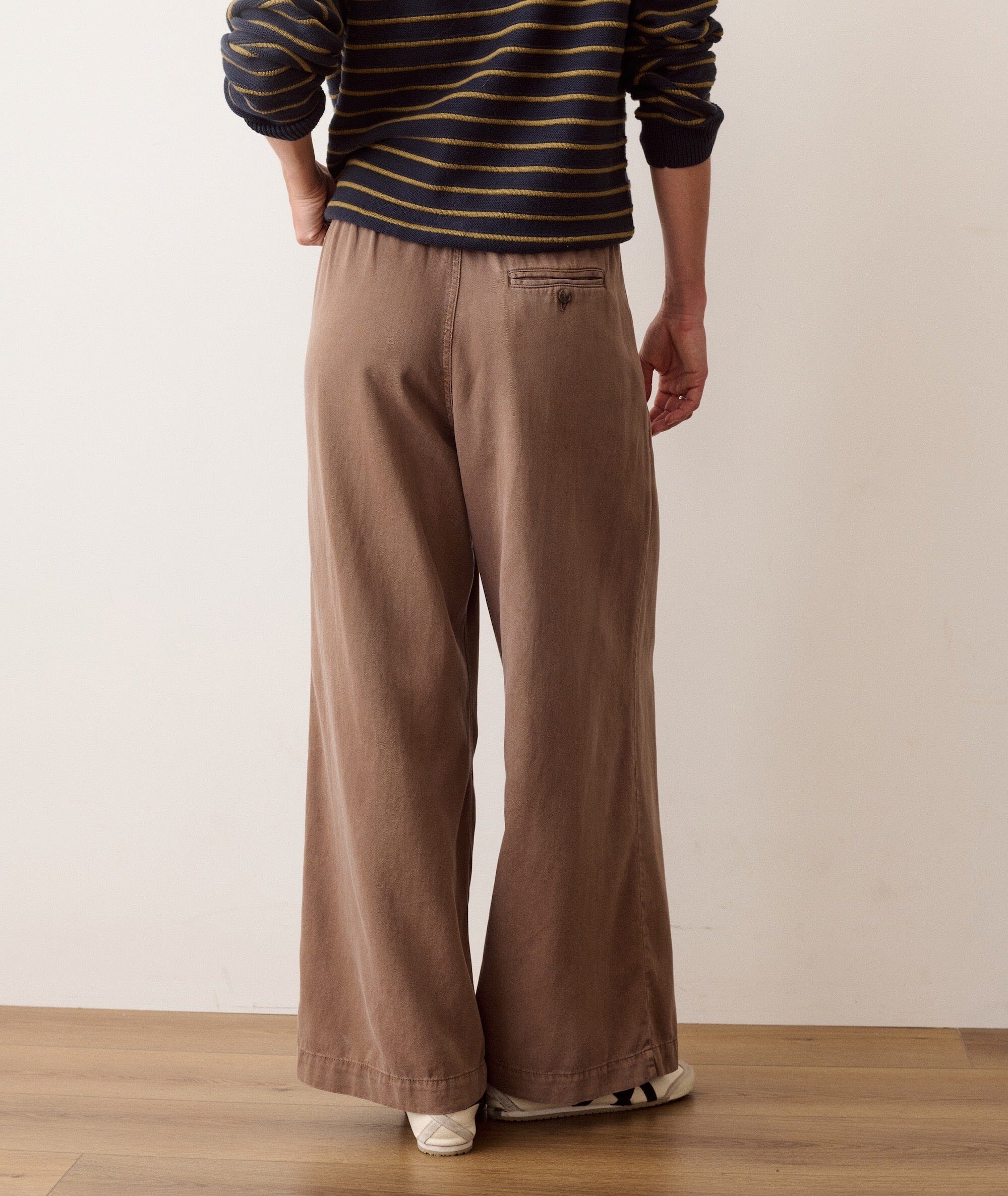 Marine Layer Allison Pleated Wide Leg Trouser Women's Casual Pants Marine Layer