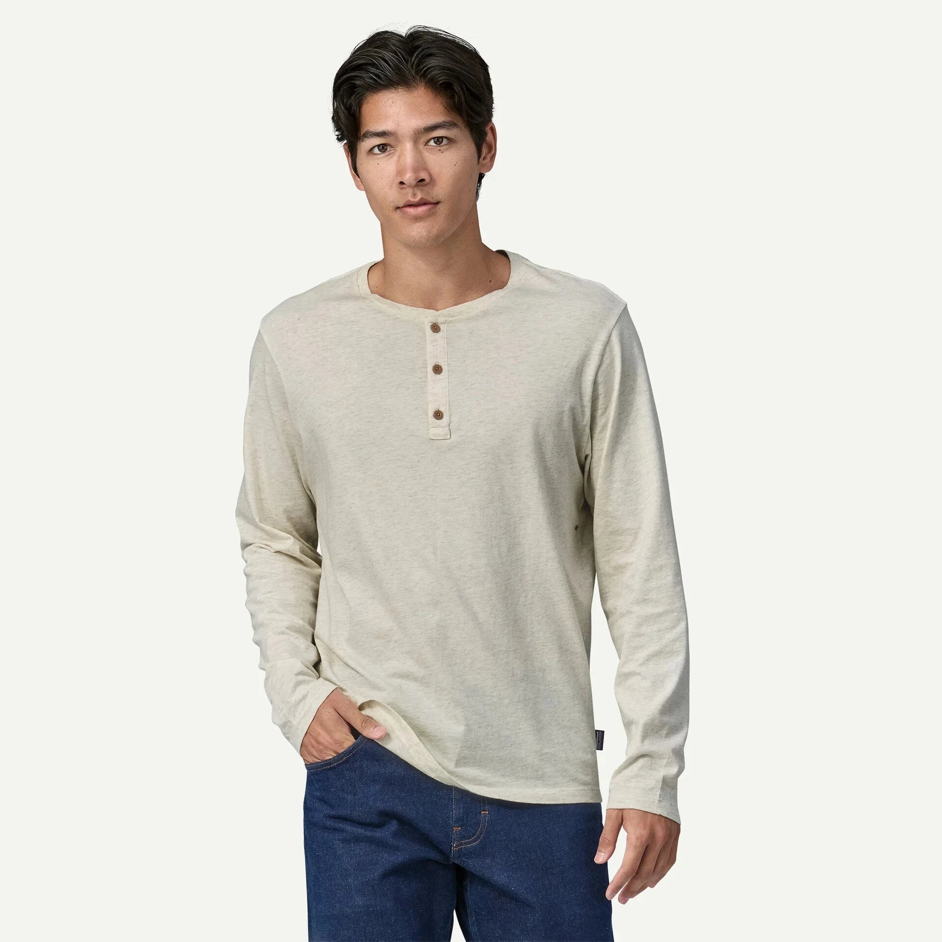 Patagonia Long-Sleeved Daily Henley - Men's Shirts Patagonia Birch White M