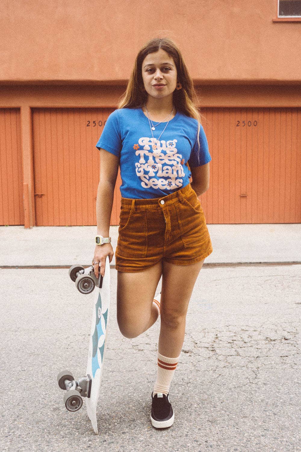 The Bee & The Fox - Hug Trees & Plant Seeds | Graphic T-shirt: 2XL The Bee & The Fox