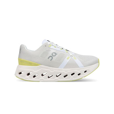 Women's Cloudeclipse Apparel & Accessories On Running White | Sand 7